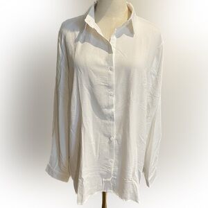 White Button Down Women's Blouse in Crisp White   XL   NWT